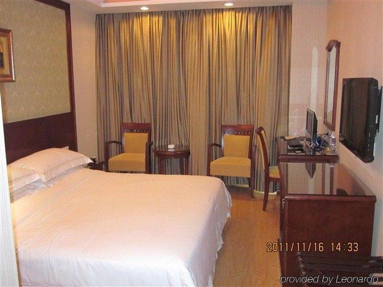 Vienna Hotel In Pinghu Square Shenzhen Quarto foto
